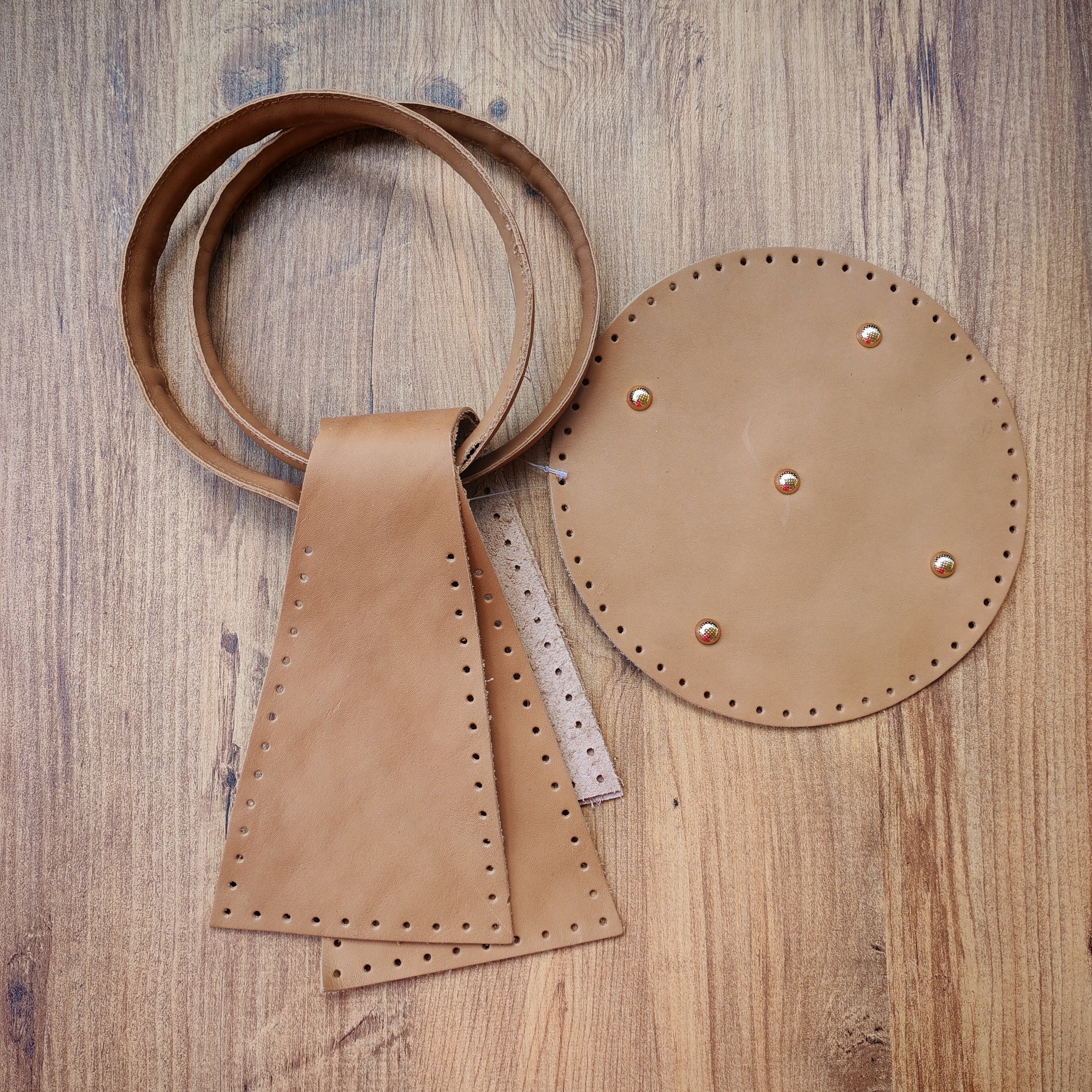 Hakiki Deri Üçgen Çanta Kiti