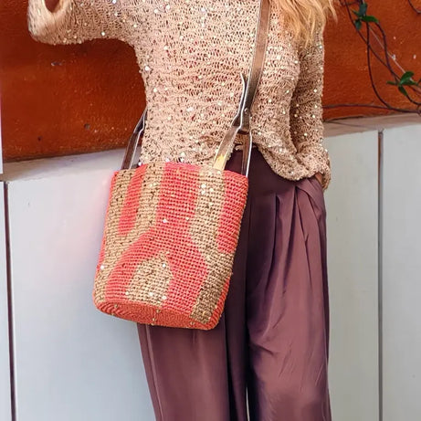 El Örgüsü Kiremit Rengi Çanta